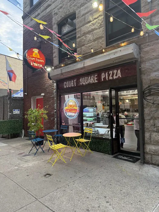 Court Square Pizza Picture 5