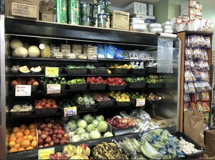 194 Manhattan Deli Picture 1