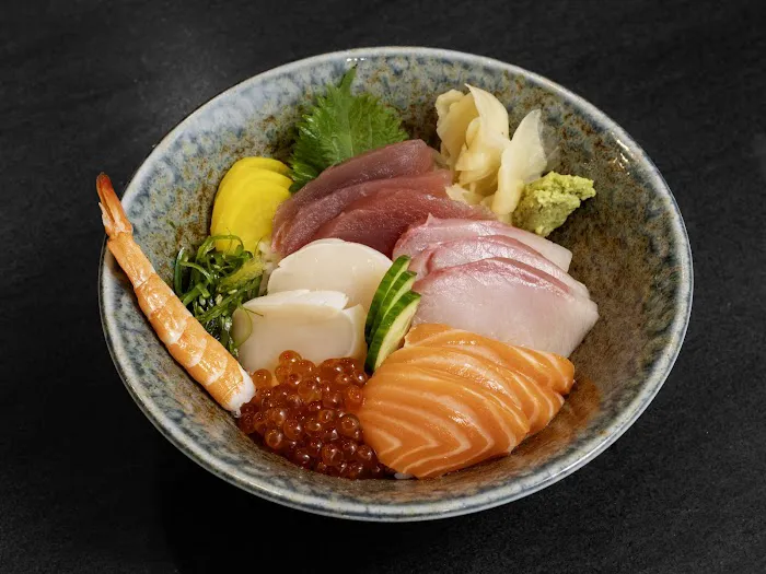 Mangetsu Sushi Picture 1