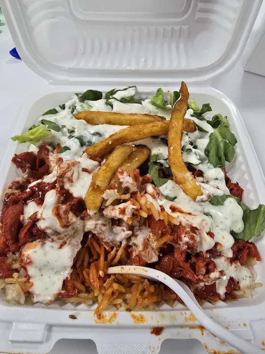 Halal Chicks and Platters Picture 4