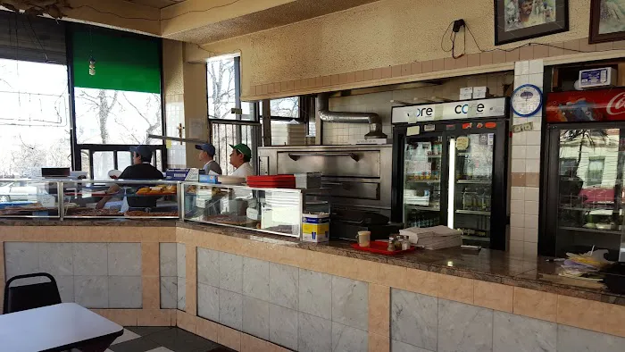 Giovanni's Pizza Picture 9