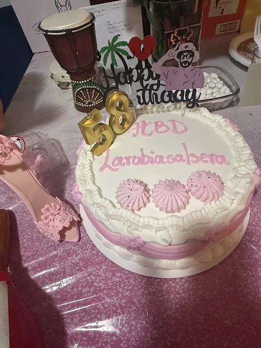 Valencia Bakery Picture 4