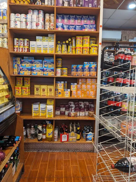 La Gruta Deli Picture 7