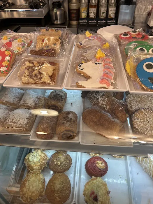 Good Eats BakeShop Picture 10