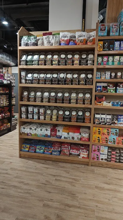 Bloomfield market place Picture 7