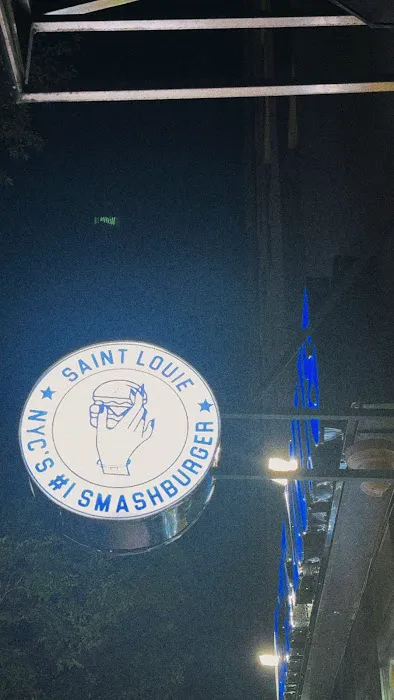 SAINT LOUIE SMASHBURGER Picture 7