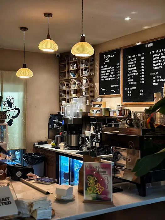 Lately Café/Bistro/Bar Picture 9