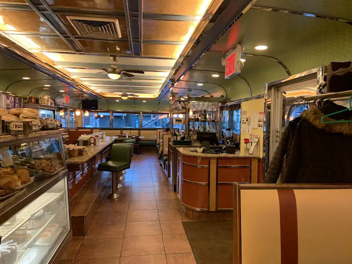 Court Square Diner Picture 8