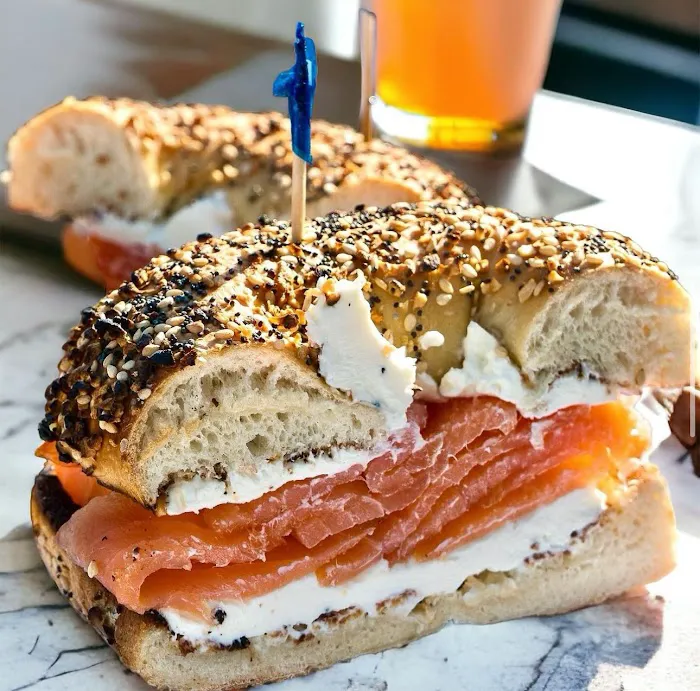 We Bagel & Lunch Picture 7