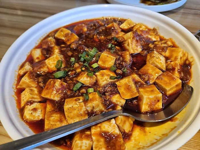 Jiang Nan LIC Picture 2
