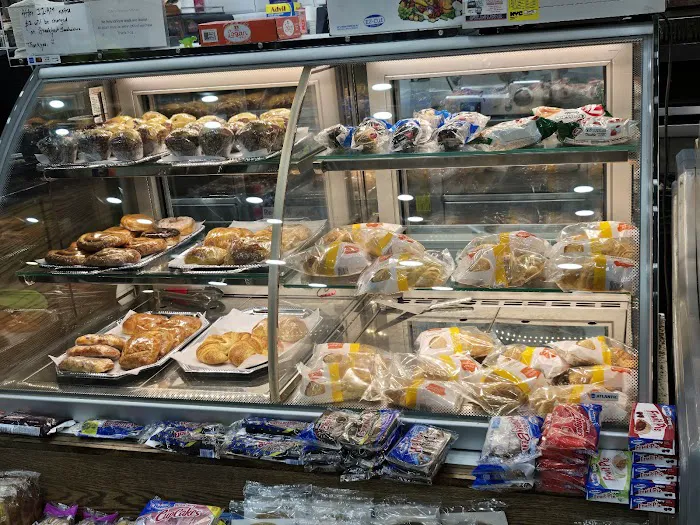 Pom's Gourmet Market Picture 1