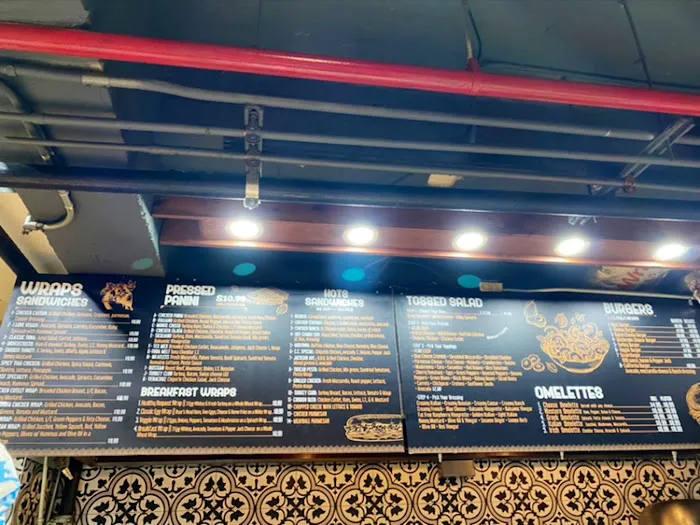 Pom's Gourmet Market Picture 4