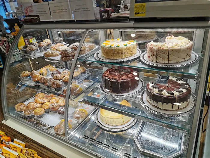 Pom's Gourmet Market Picture 5