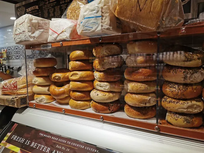 Pom's Gourmet Market Picture 8