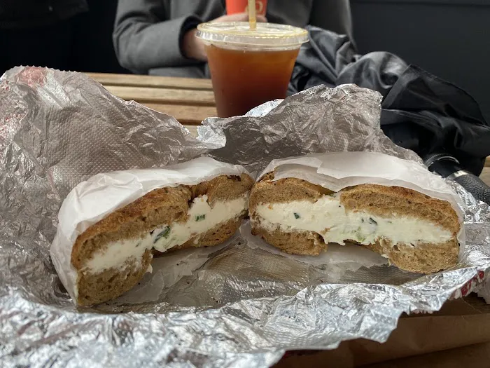 Pom's Gourmet Market Picture 10