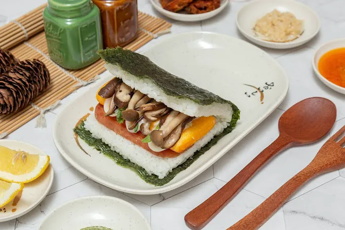 UniRice LIC /Japanese Okinawa Onigiri Picture 4