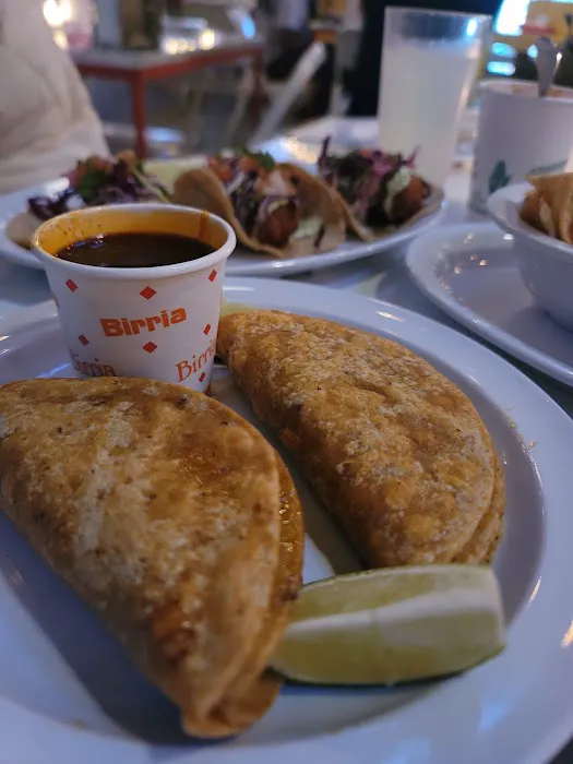 Tacombi - Long Island City Picture 3