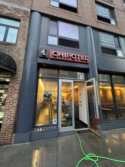 Chipotle Mexican Grill Picture 5
