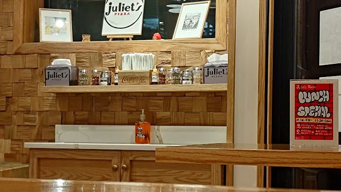Juliet's Pizza Picture 8