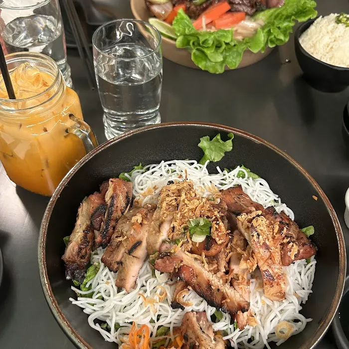 Chef Papa Vietnamese Kitchen LIC Picture 10