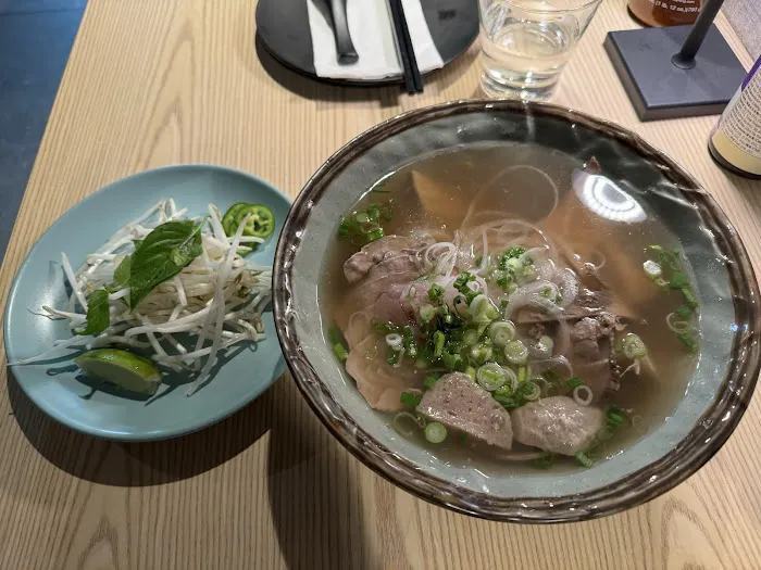 Chef Papa Vietnamese Kitchen LIC Picture 7