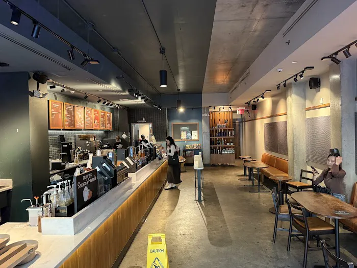 Starbucks Picture 6