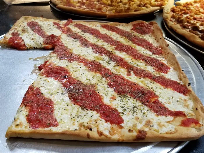 Lucky Pizzeria & Cafe Inc Picture 3