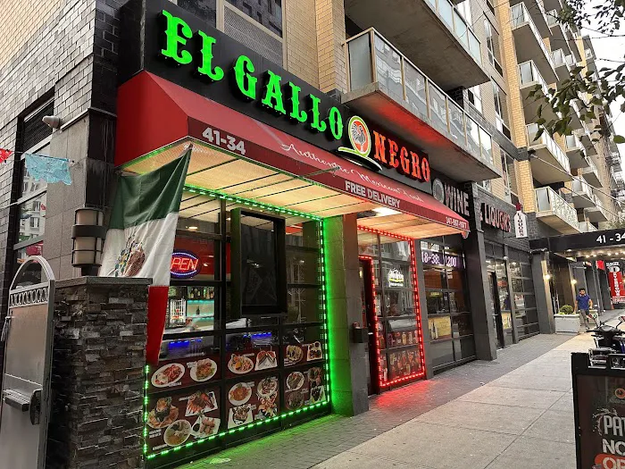 El Gallo Negro 3 LIC Picture 2