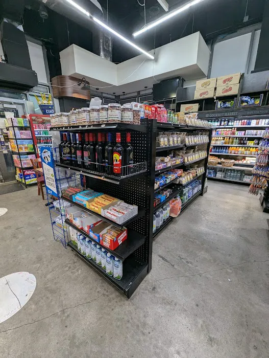 Bridge Gourmet Market Picture 6