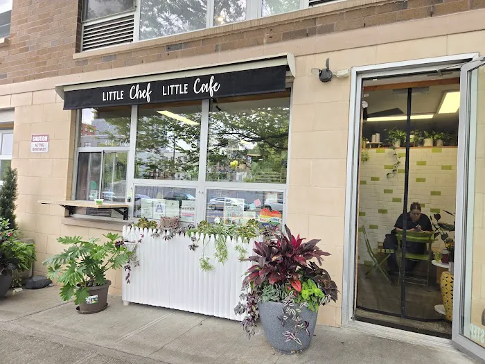 Little Chef Little Cafe Picture 2