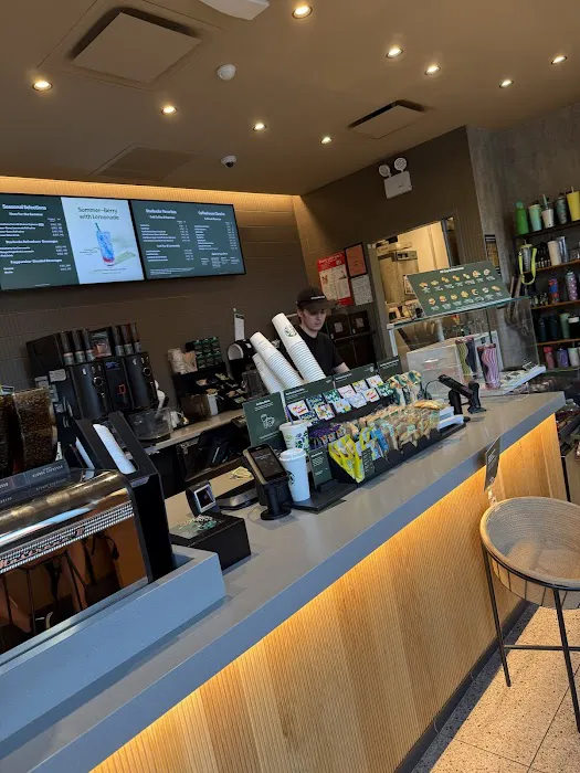 Starbucks Picture 5