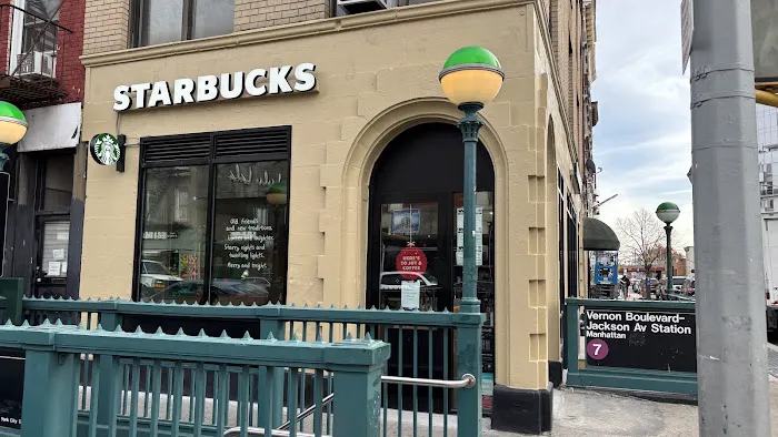 Starbucks Picture 8