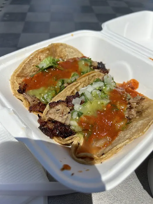 Chinelos Birria Tacos Picture 3