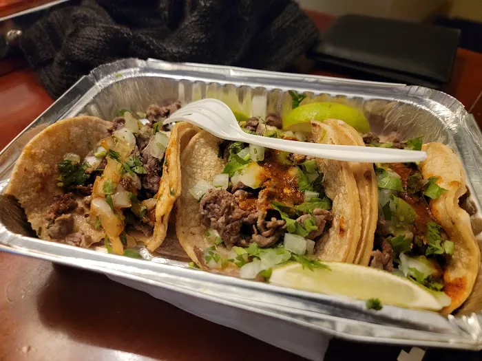 Chinelos Birria Tacos Picture 7