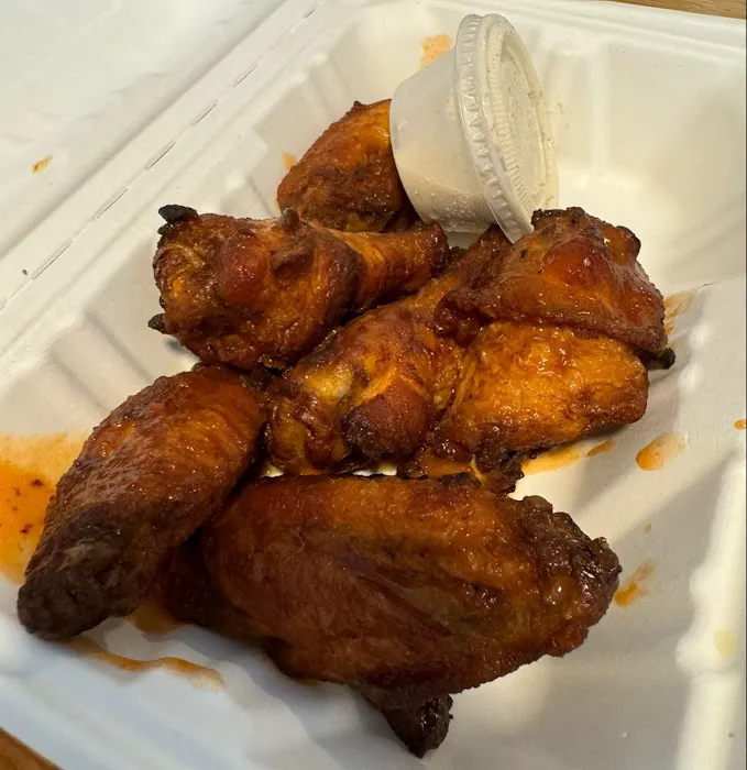 THE HUNTRESS whiskey, wings n’ other things Picture 6