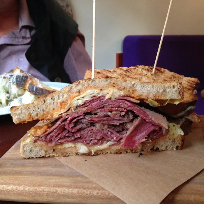 House of Philly Cheese Picture 4