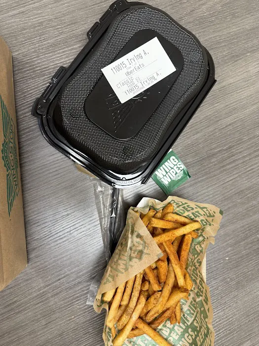Wingstop Picture 1