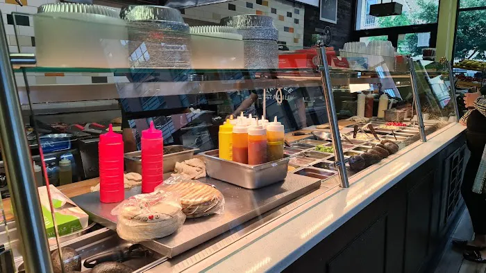 LIC Bagels & Deli Picture 7