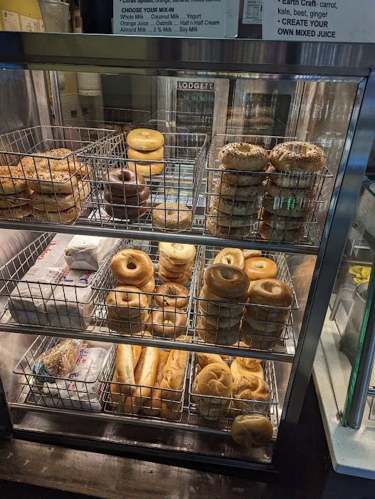LIC Bagels & Deli Picture 2
