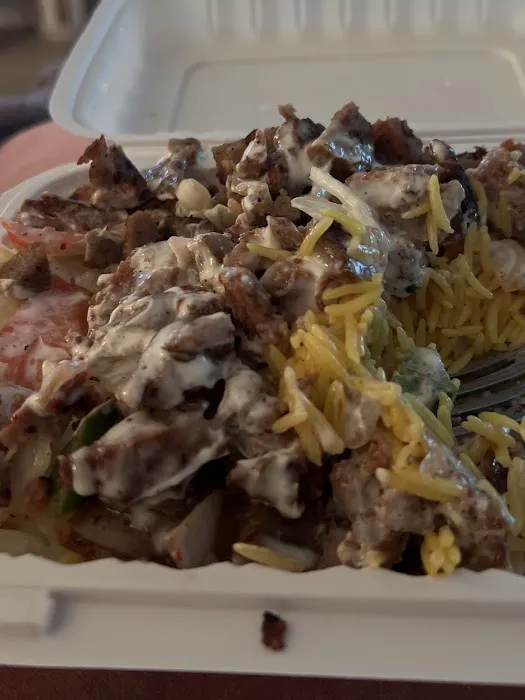 Alam Halal Food (Food Truck) Picture 1