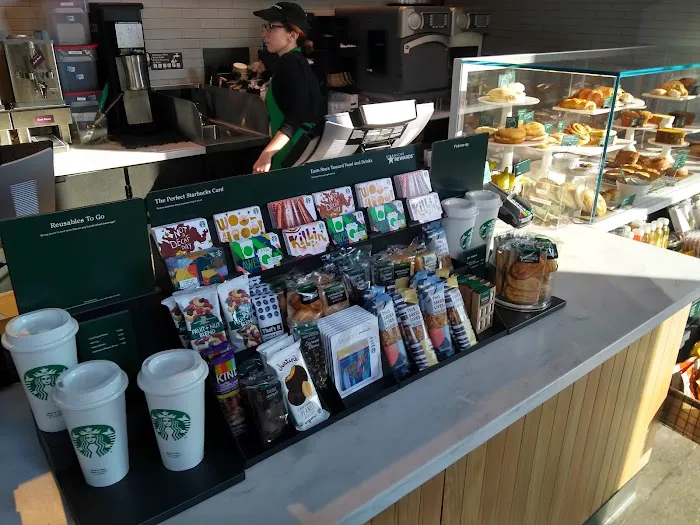 Starbucks Picture 2