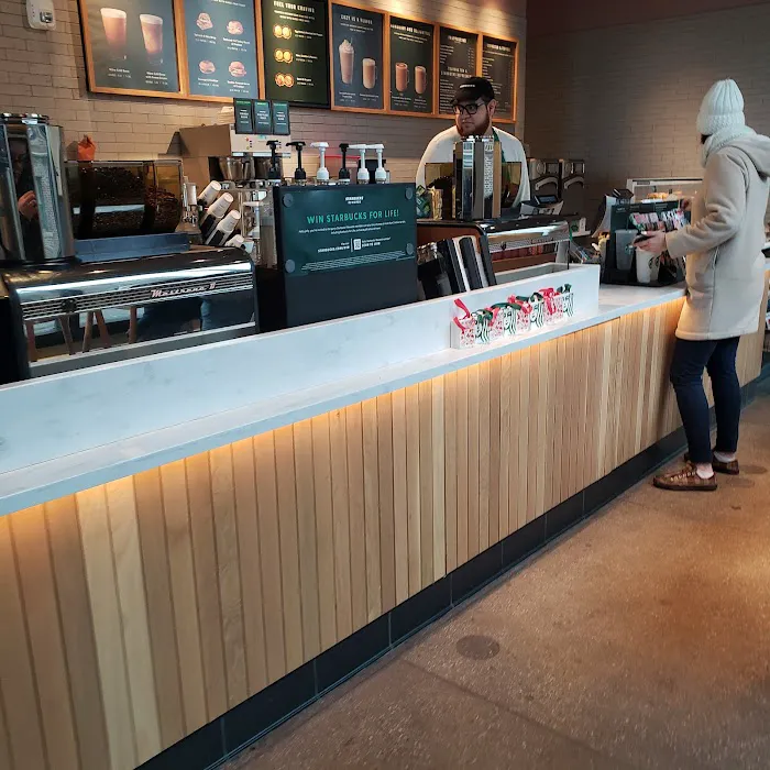 Starbucks Picture 3