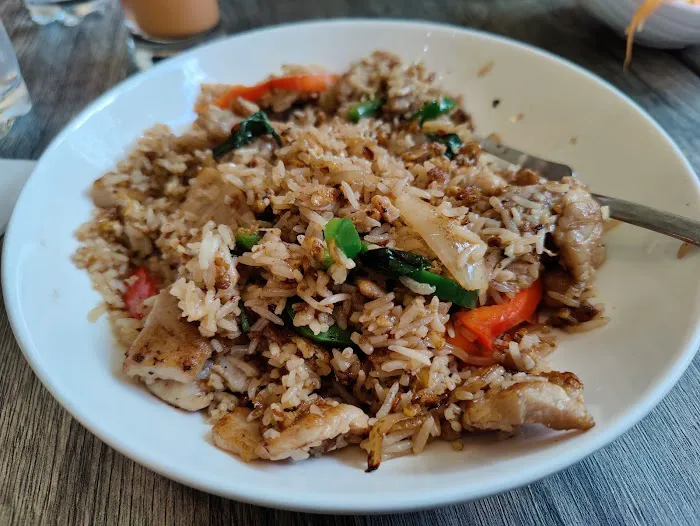 Living Thai Cuisine Picture 8