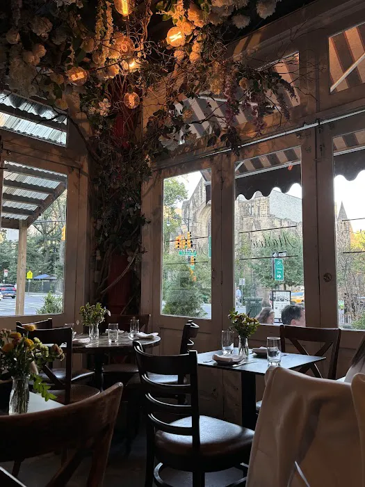 Marlow Bistro Picture 4