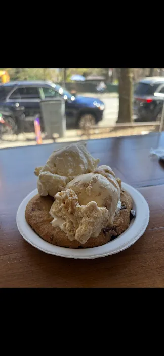 Insomnia Cookies Picture 9