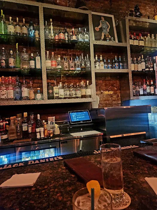The Heights Bar & Grill Picture 6
