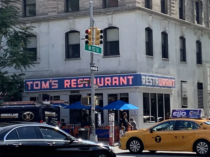 Tom's Restaurant Picture 6