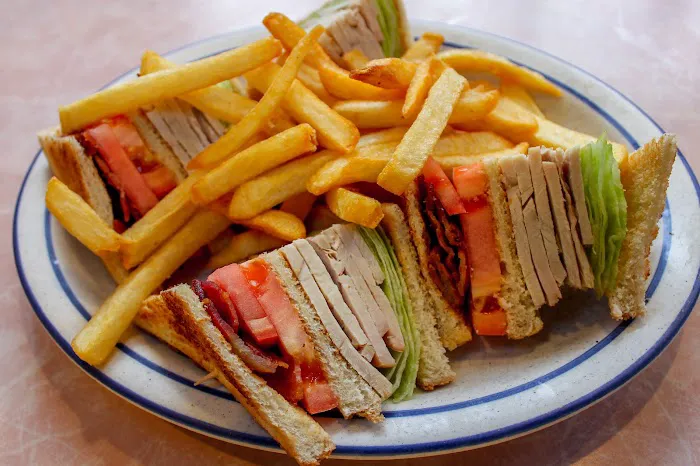 Tom's Restaurant Picture 9