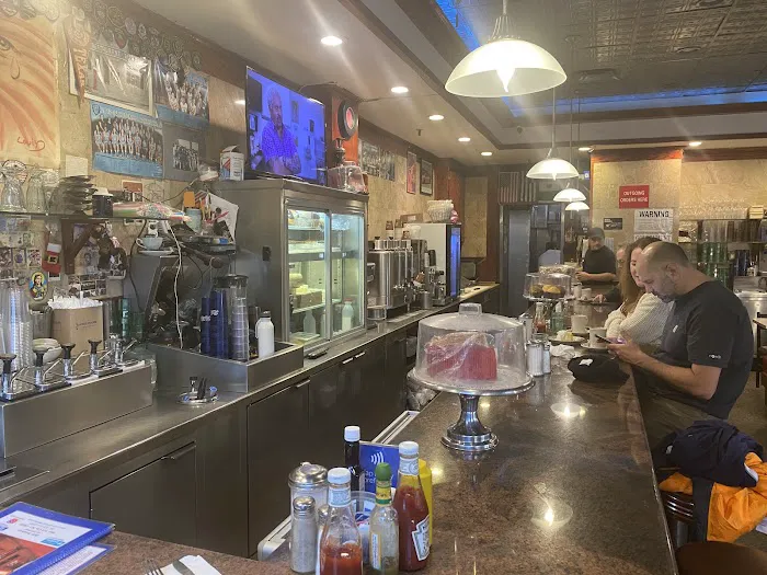 Tom's Restaurant Picture 7