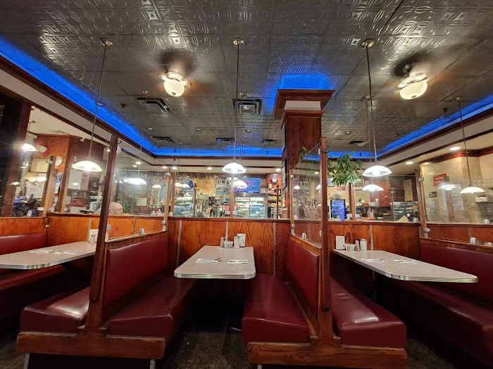 Tom's Restaurant Picture 4